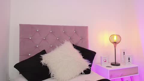 Mary online show from January 2025 11:34:02 AM