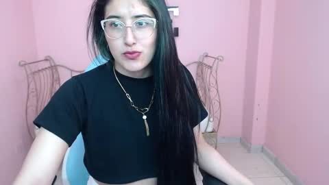 Violet  online show from October 2025 03:56:02 PM