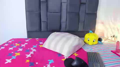 Snapshot of violet_taylor28 chatting on September 2025 05:42:01 AM violett taylor online show from September 2025 05:42:01 AM