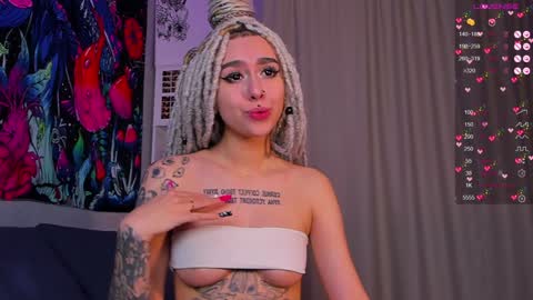 Snapshot of violet_walker7 chatting on December 2024 11:54:02 AM Violet online show from December 2024 11:54:02 AM