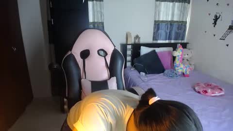 violeta.. online show from February 2025 08:58:02 PM