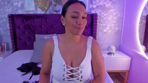 violeta_medina online show from January 2025 03:20:01 AM