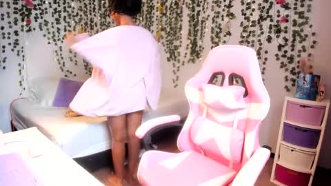 Violeta online show from October 2025 03:42:01 PM