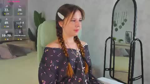 Snapshot of violeta_paul chatting on July 2026 12:57:02 AM Violeta online show from July 2026 12:57:02 AM