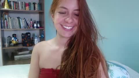 Snapshot of violeta_peter69 chatting on May 2026 09:44:02 PM Violeta Peter online show from May 2026 09:44:02 PM