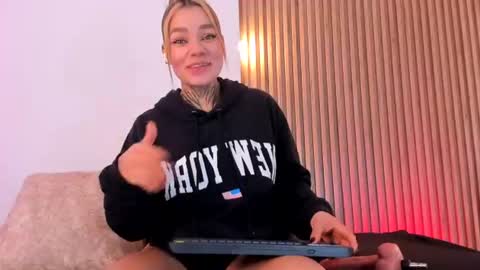Violeta online show from June 2026 02:06:02 PM