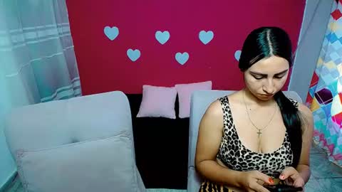 violeta_rouses online show from June 2026 04:00:01 PM