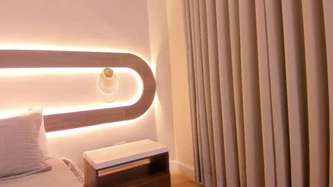 Snapshot of violeta_sum chatting on February 2026 12:05:02 PM Violeta Sum online show from February 2026 12:05:02 PM