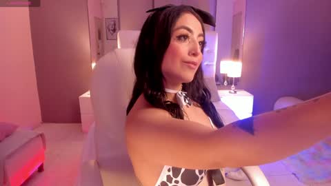 Violeta  online show from December 2024 11:36:01 AM