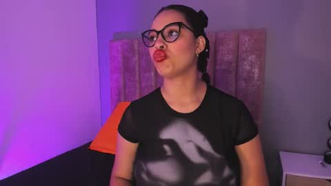 violeta  online show from March 2026 02:56:01 PM