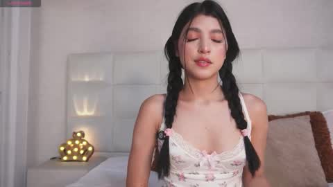 Violeta online show from March 2026 07:47:02 PM