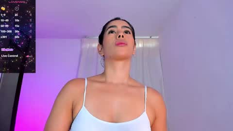 Violeta online show from September 2025 12:16:02 PM