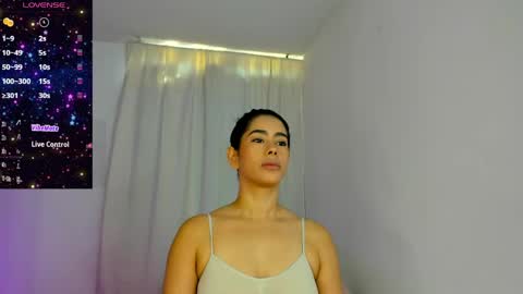 Snapshot of violetasotter chatting on May 2026 01:16:02 PM Violeta online show from May 2026 01:16:02 PM