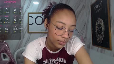 violeth_b online show from January 2025 03:38:01 PM