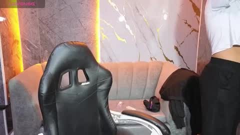 violeth_b online show from October 2025 12:50:02 PM