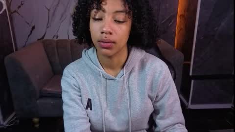 violeth_b online show from March 2026 01:05:01 PM