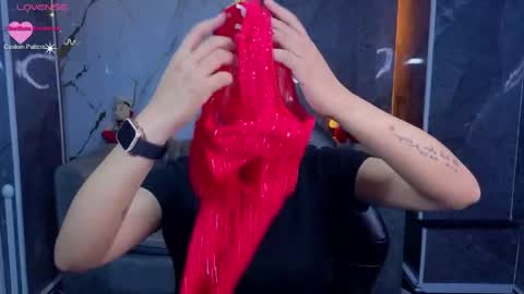 violeth_b online show from June 2026 01:39:01 PM