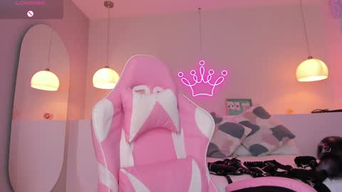 Snapshot of violeth_hill chatting on January 2025 08:13:01 AM Violeth Hill online show from January 2025 08:13:01 AM