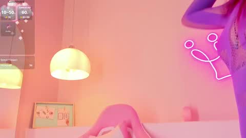 Snapshot of violeth_hill chatting on September 2025 08:01:02 PM Violeth Hill online show from September 2025 08:01:02 PM