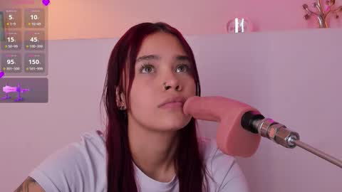 Snapshot of violeth_hill chatting on October 2025 08:20:02 PM Violeth Hill online show from October 2025 08:20:02 PM