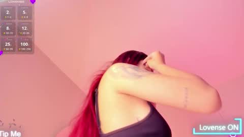 Snapshot of violeth_hill chatting on November 2025 06:57:02 PM Violeth Hill online show from November 2025 06:57:02 PM