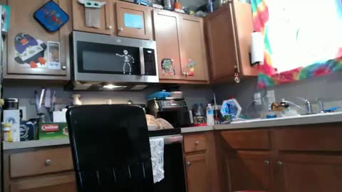 Violet Hooper online show from February 2025 03:29:01 PM