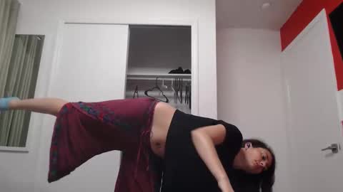 Violet Hooper online show from February 2026 07:14:02 AM