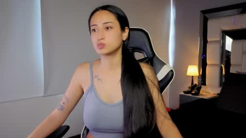 violetskinny online show from February 2026 07:43:01 PM