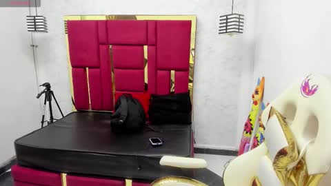 Violeta  online show from October 2025 11:22:02 AM