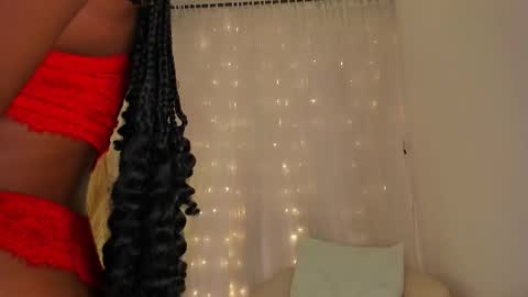 violett23_ online show from November 2025 03:38:02 AM