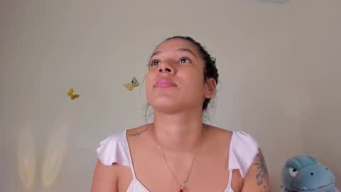 violett_24_ online show from November 2025 12:11:02 AM