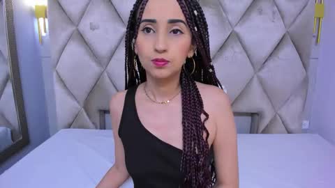 Snapshot of violett_rabbit_ chatting on February 2026 08:27:01 PM Violett online show from February 2026 08:27:01 PM