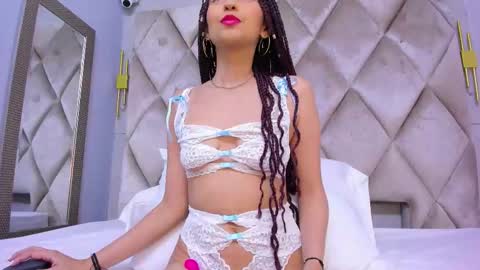 Snapshot of violett_rabbit_ chatting on February 2026 08:42:02 PM Violett online show from February 2026 08:42:02 PM