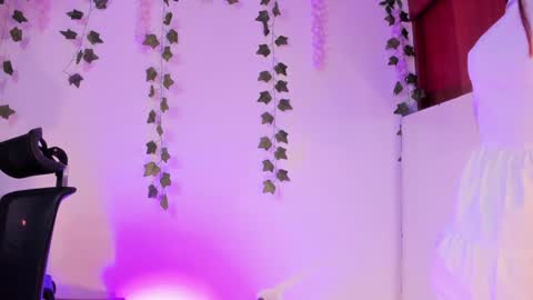 Violeta online show from February 2025 11:45:01 PM