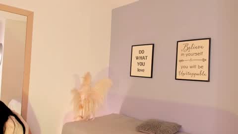 violetta_bold online show from March 2025 11:36:02 AM