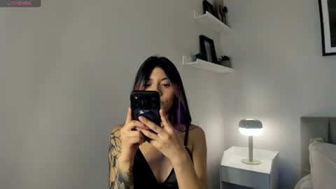 Snapshot of violetta_nur chatting on June 2026 08:13:02 PM Violetta nur online show from June 2026 08:13:02 PM
