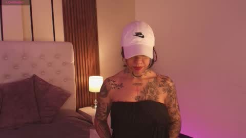 violettaalemida online show from January 2026 01:05:02 PM