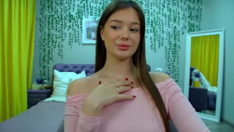 ViolettaCosmo online show from November 2025 08:02:02 AM