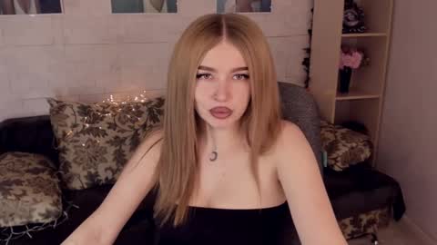 ViolettaOtis online show from December 2024 11:41:02 AM