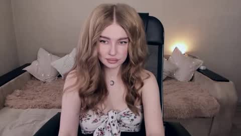 ViolettaOtis online show from March 2025 11:19:01 AM