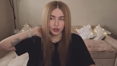 ViolettaOtis online show from September 2025 11:23:01 AM