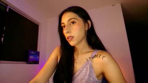 Violetta....Follow me in Twitter... online show from December 2025 05:03:02 AM