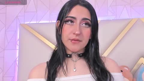 Violeta  online show from January 2025 09:19:01 PM