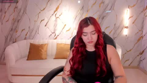 Snapshot of violettcastel chatting on February 2025 07:54:02 PM Violett Castel online show from February 2025 07:54:02 PM