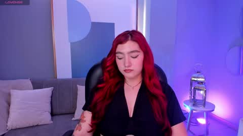 Snapshot of violettcastel chatting on March 2025 07:17:01 PM Violett Castel online show from March 2025 07:17:01 PM