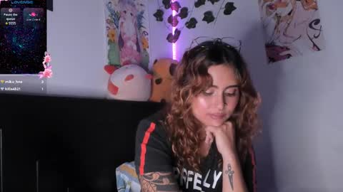 Violette  online show from February 2025 10:09:01 PM