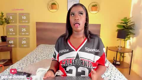 Violett online show from October 2025 04:44:02 AM