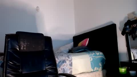  Violet  online show from December 2024 05:19:01 PM