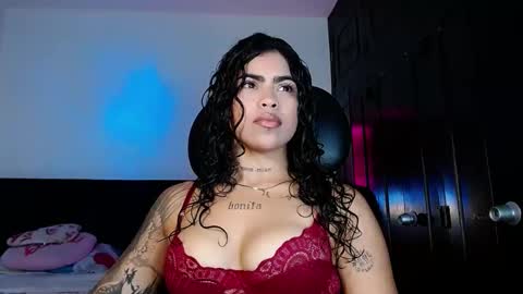  Violet  online show from October 2025 01:33:02 AM