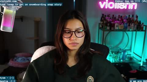 follow me on twitter violishh and ig violishh  online show from February 2025 08:46:01 PM